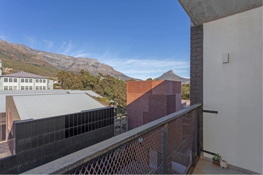 To Let 1 Bedroom Property for Rent in Woodstock Western Cape